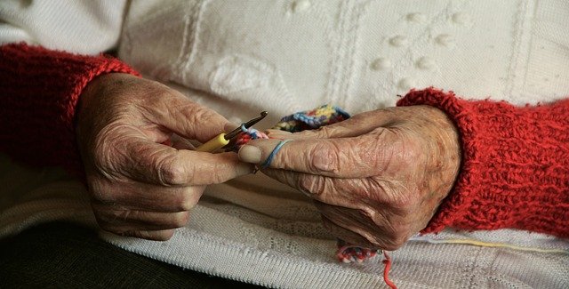 Les bienfaits des activités de la vie quotidienne chez la personne atteinte de la maladie d'Alzheimer
